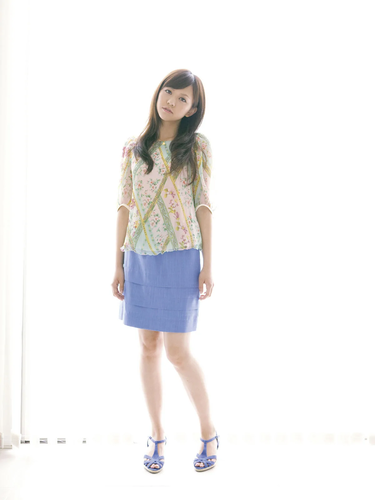 [Sabra] Album ảnh "Burning" của Kominami Yuka - 4