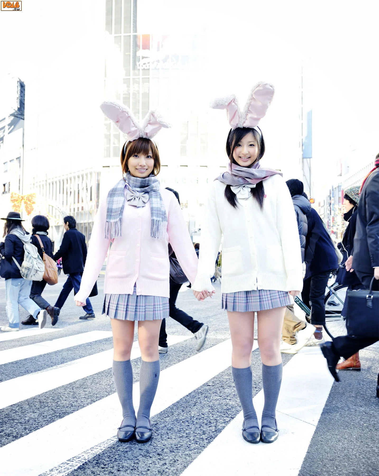 Bom.TV] Album ảnh "Mimi Girls" của Yuuri Murakami và Kana Nasgaki - 21