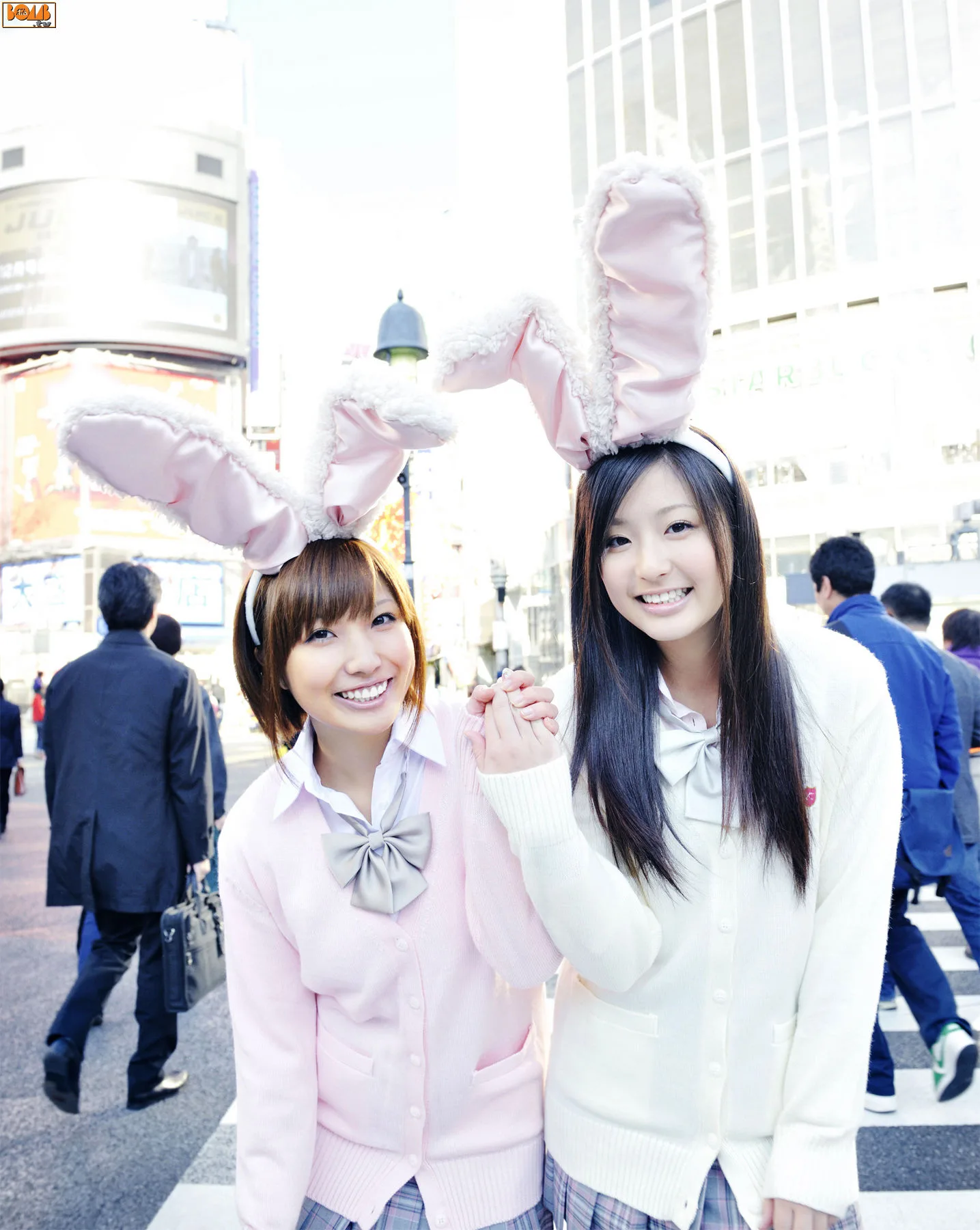 Bom.TV] Album ảnh "Mimi Girls" của Yuuri Murakami và Kana Nasgaki - 1