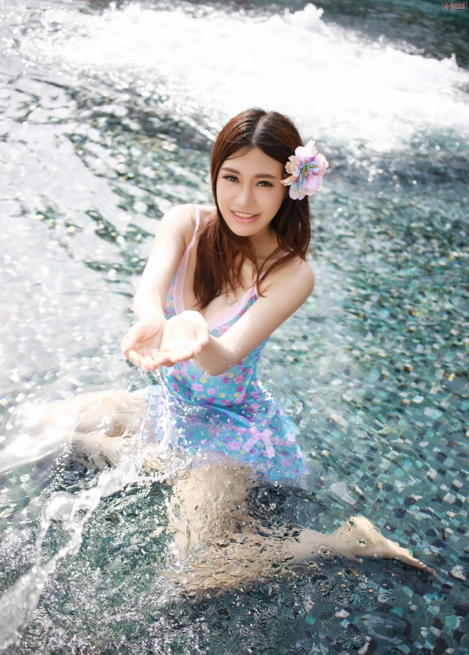 [XIUREN秀人网] Qilijiaula - Bộ ảnh vẻ đẹp ngoài trời tinh tế - 29