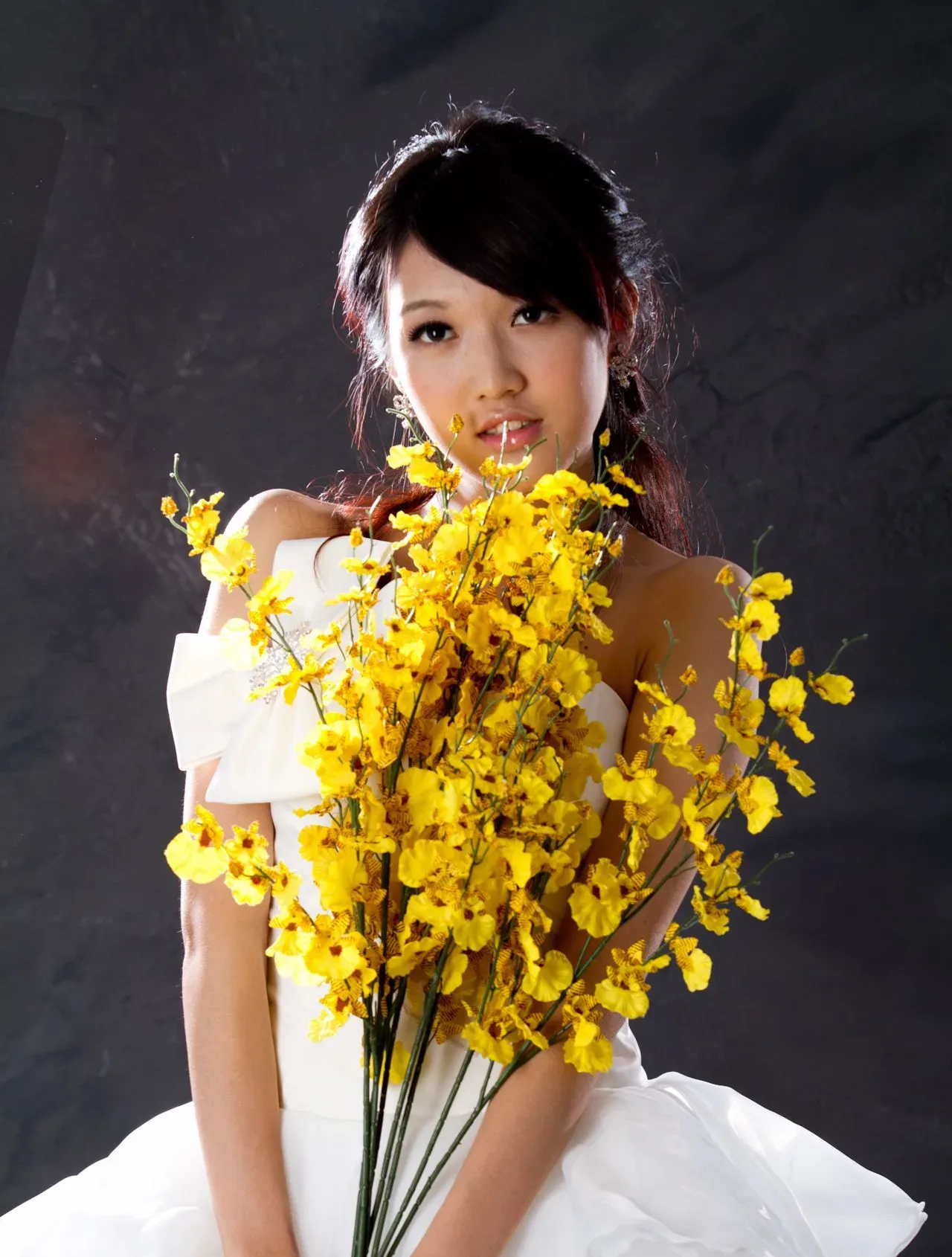 [Chương bổ sung BEAUTYLEG] Buổi chụp ảnh tại studio với bộ váy cưới màu trắng của Jill (Weiting) - 24