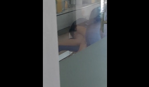 Pic + Em nhân viên ngân hàng ngủ trưa. - Clip Hot Việt